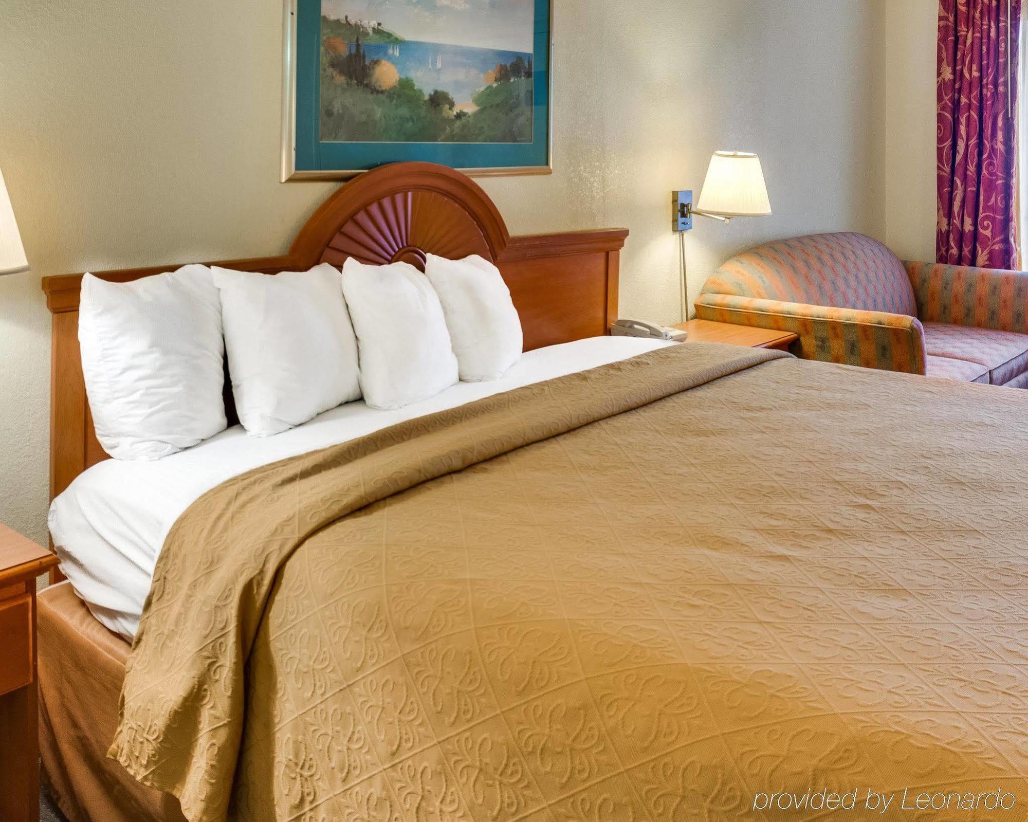Econo Lodge Naval Station Norfolk Eksteriør bilde