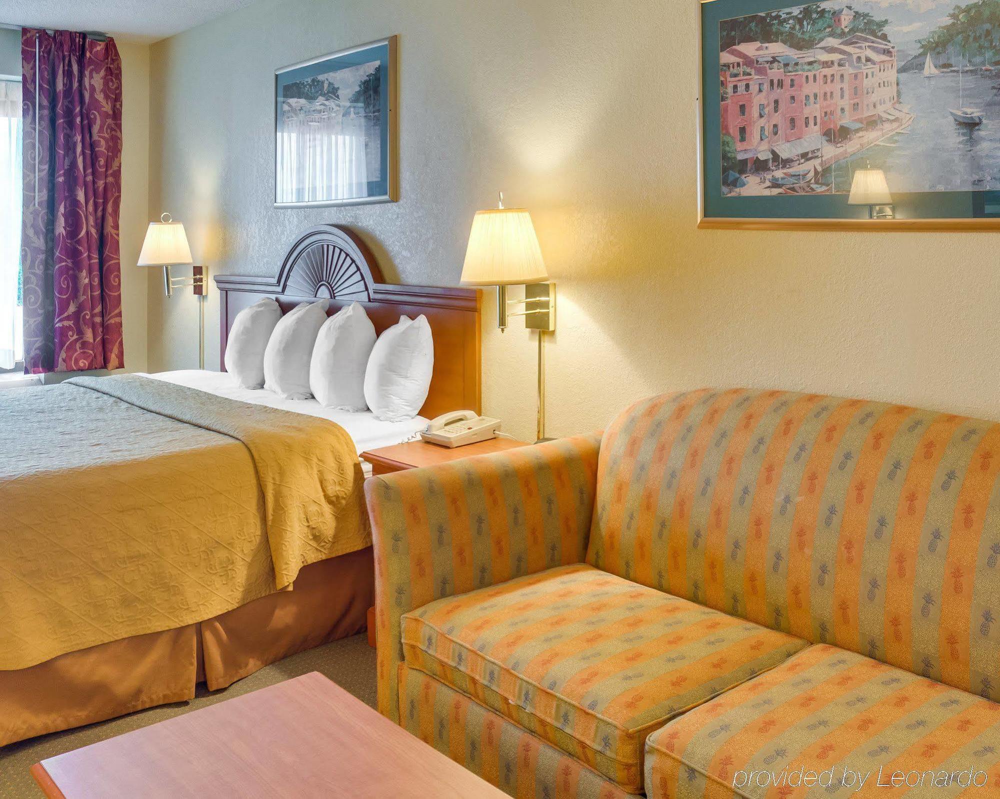 Econo Lodge Naval Station Norfolk Eksteriør bilde